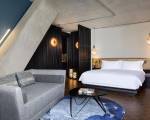 Room image #4 at Nobu Hotel London Shoreditch